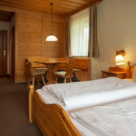 Hotel Seehotel Weissensee 2*