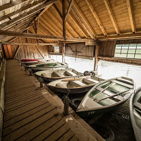 Отель Seehotel Weissensee