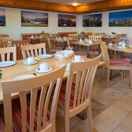 Hotel Seehotel Weissensee 2*