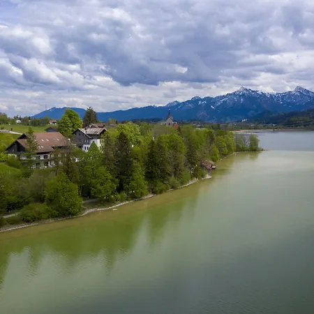 Отель Seehotel Weissensee 2*