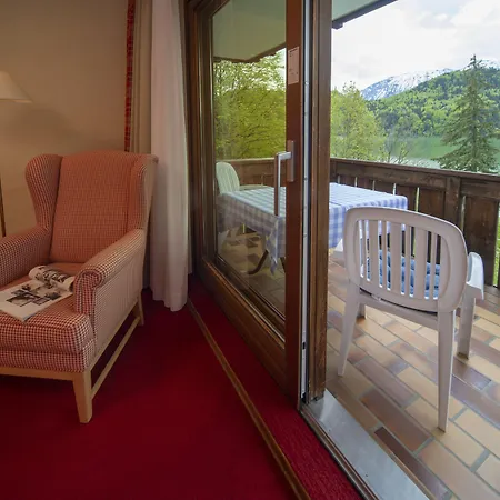 Seehotel Weissensee Отель Фюссен