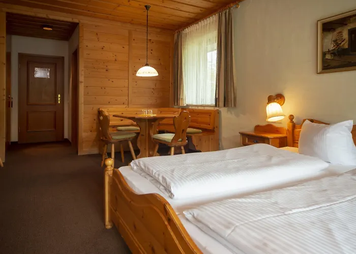 Отель Seehotel Weissensee 2*