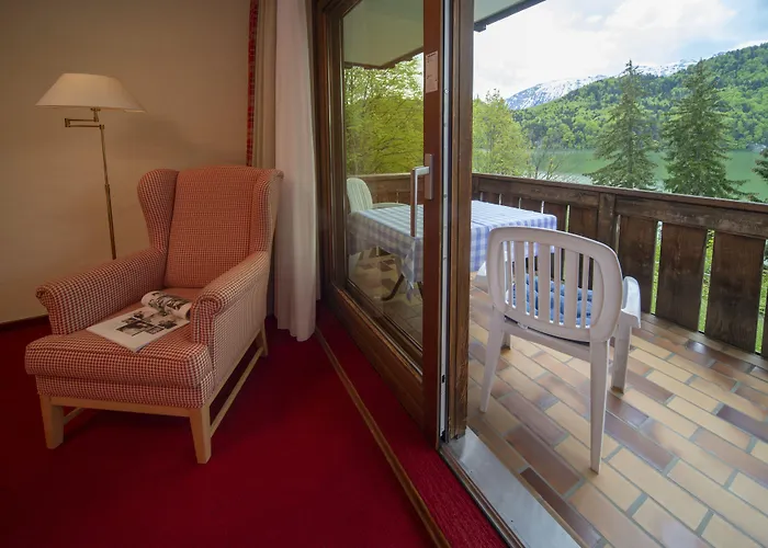 Seehotel Weissensee Отель Фюссен